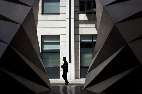 Salary Surge Seen in Europe's Plan to Restrain Banker Bonuses