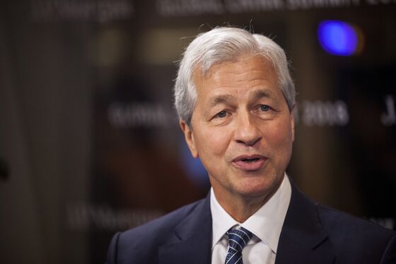 Dimon Says JPMorgan Is Looking ‘Aggressively’ at Acquisitions