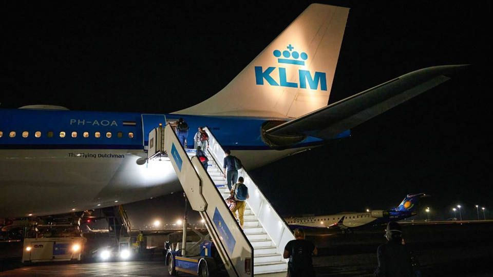 Air France-KLM orders new Airbus freighter, passenger aircraft