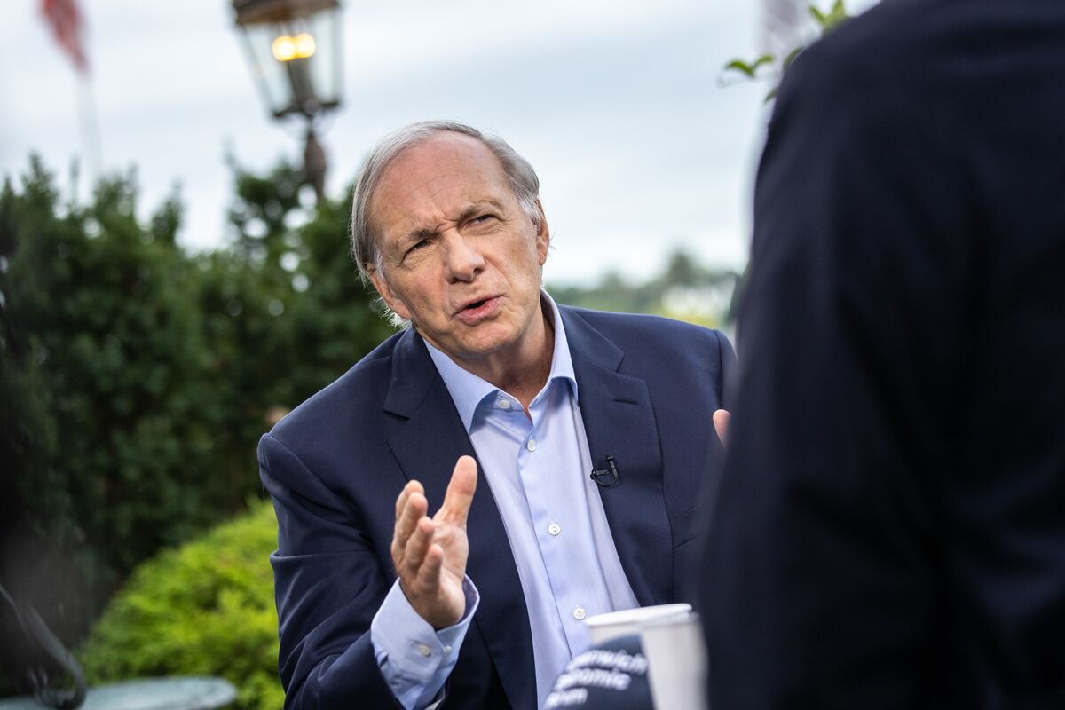 Dalio Says Thank God Oil Is Pumping During Inflation Scare Bloomberg