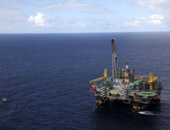 relates to Brazil Oil Juniors 3R, Enauta Agree on $1.2 Billion Deal