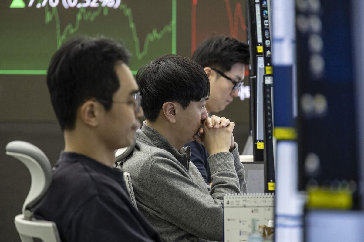 Asia Tech Rout Resumes as Stocks Slide on AI Valuation Fears  Bloombergcom