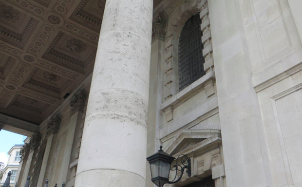 Algae and oyster shell fragments are visible at St Martins-in-the-Fields.