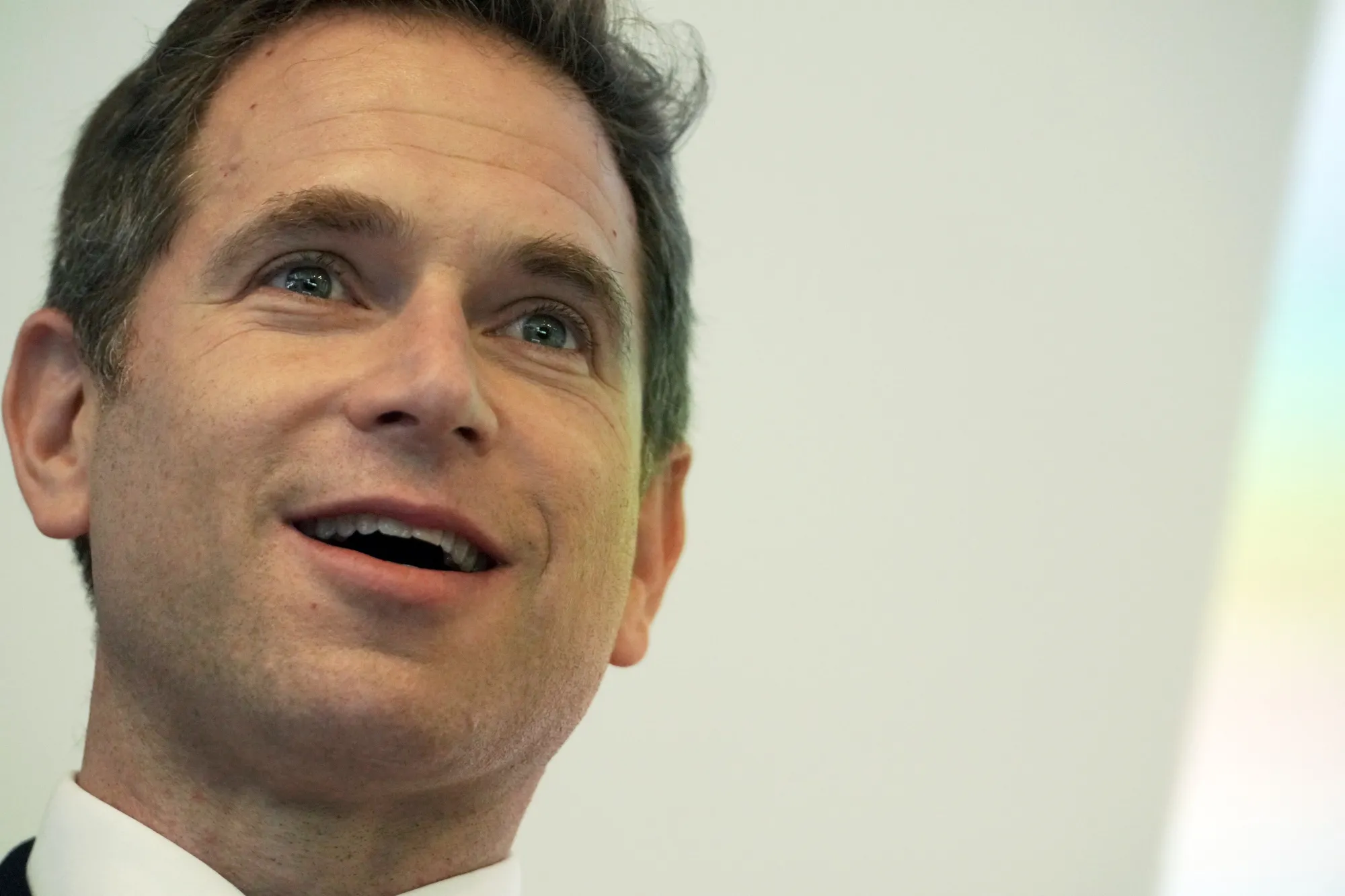 香港ファンドのオアシスが東京オフィス開設、アナリスト数人採用へ - Bloomberg