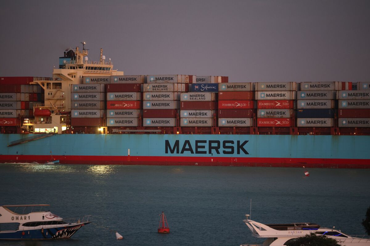 US Kills Houthi Rebels After Assault on Maersk Vessel in Pink Sea