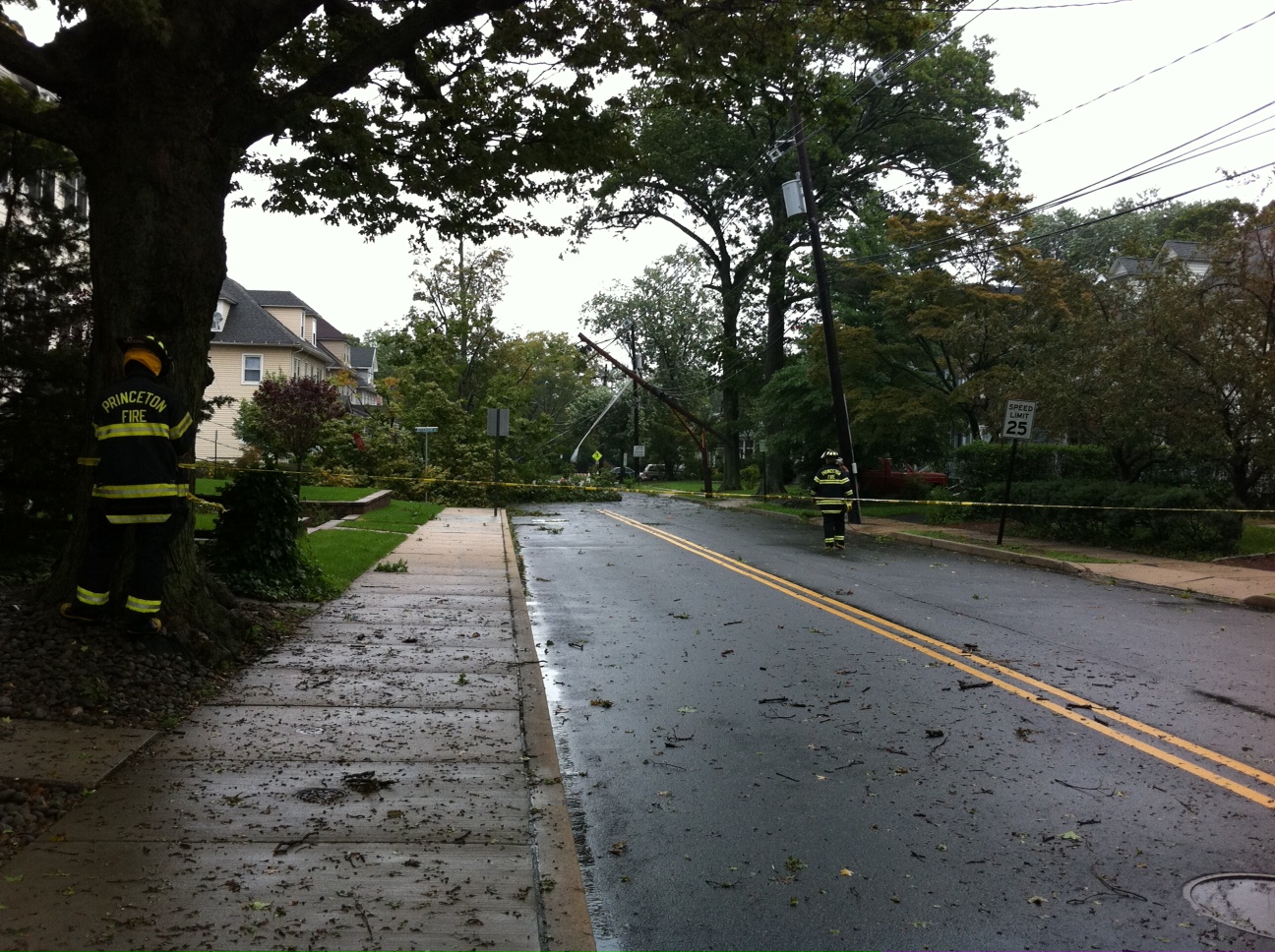 Irene Makes NYC Landfall as Tropical Storm With Rain, Flooding Bloomberg