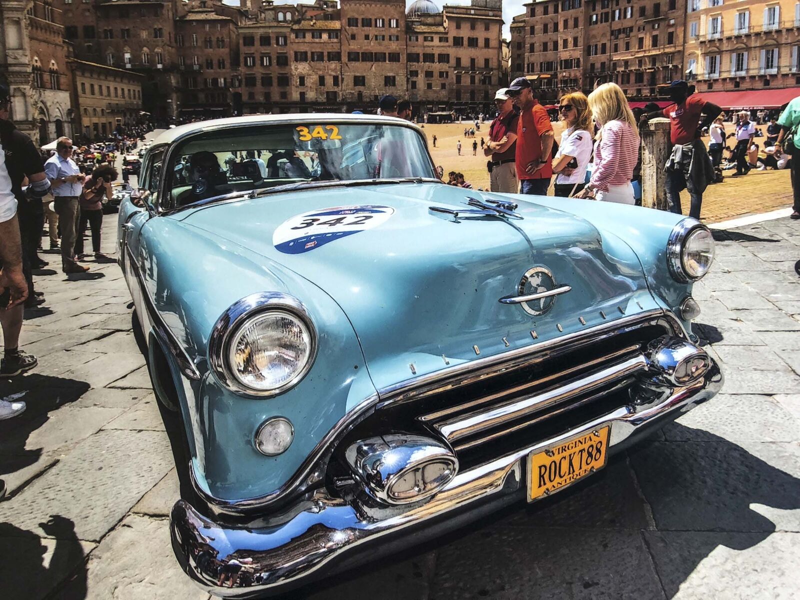 <p> <strong> 1954 Oldsmobile Super 88 </ strong> </ p>
