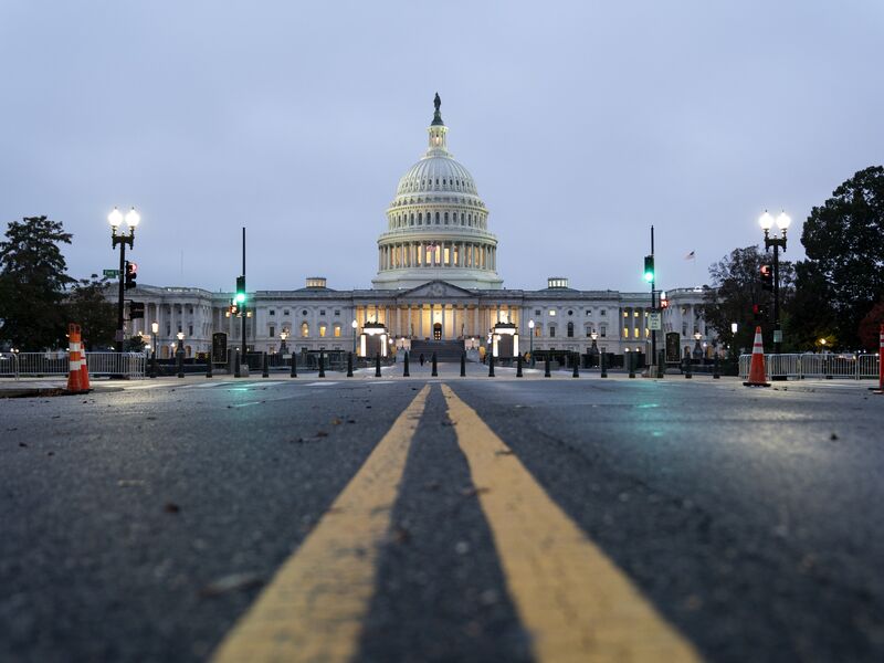 Pelosi Awaits Mnuchin Virus Offer Today As Hope For Vote Fades