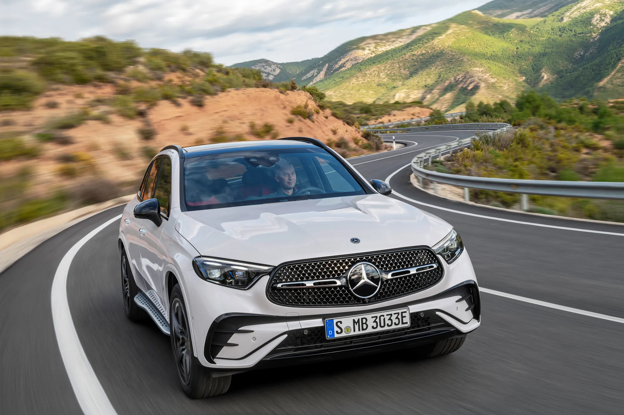 Mercedes GLC Electric Range Doubles as Emissions Rules Bite Bloomberg