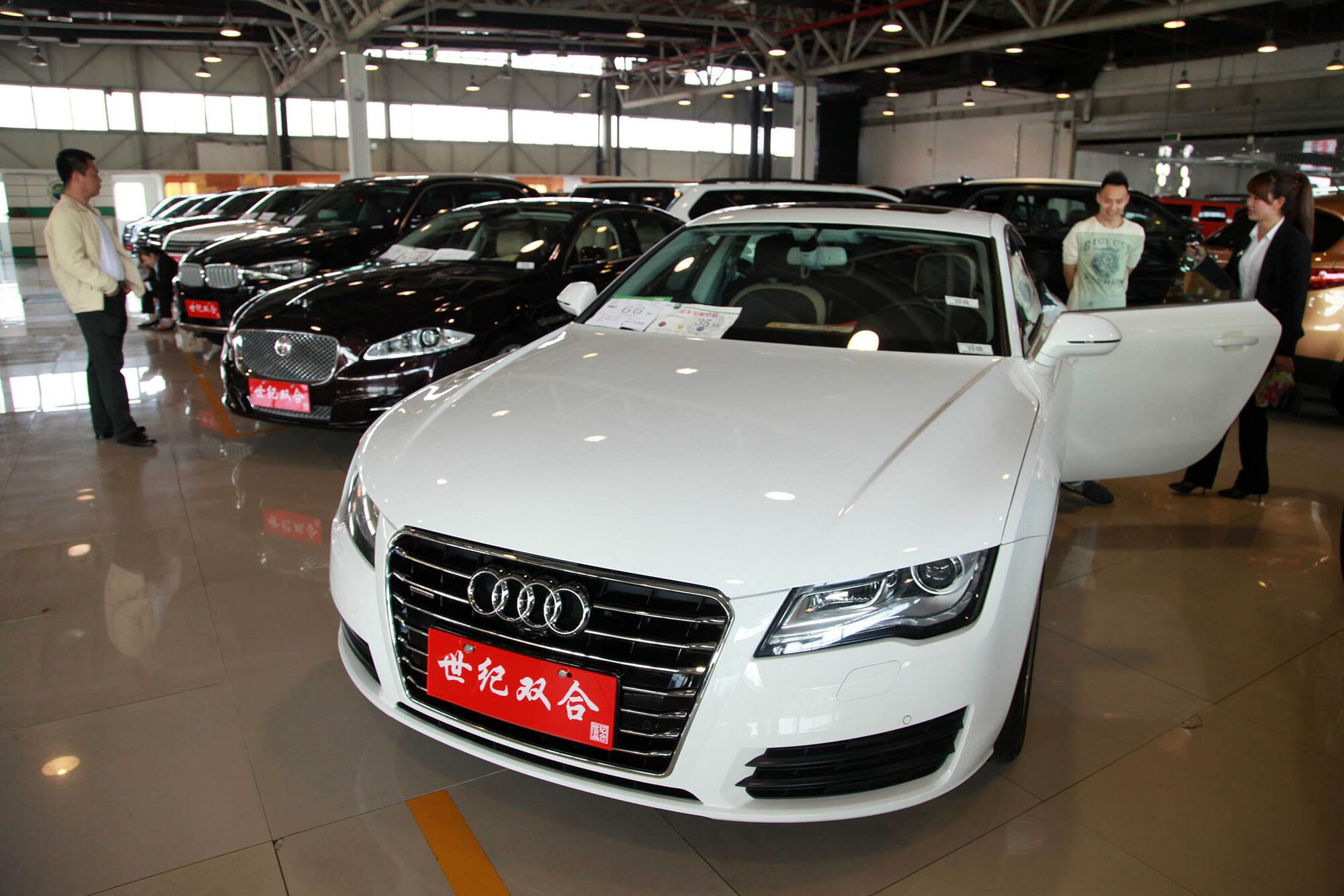 China to Relax Trading of Used Cars to Spur New Vehicle Demand Bloomberg