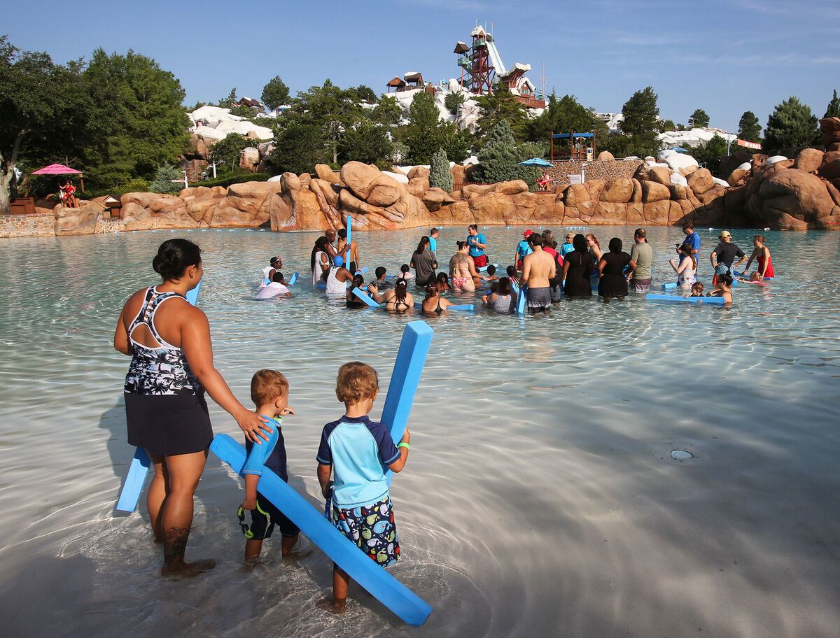 Hurricane Dorian Disney Close Water Park in Orlando Bloomberg