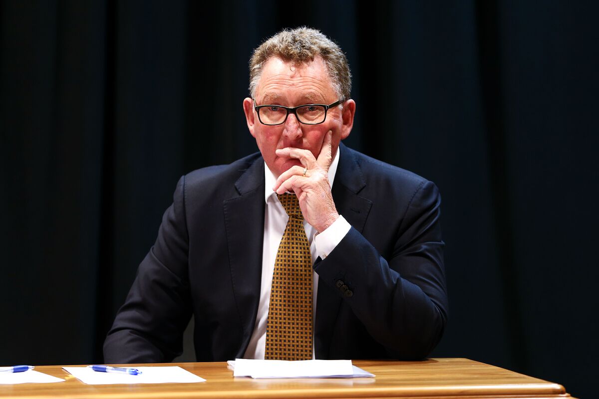 Greg Smith Rbnz RBNZ Foils Rate-Cut Bets Even as It Pushes Out Forecast for Hike ...