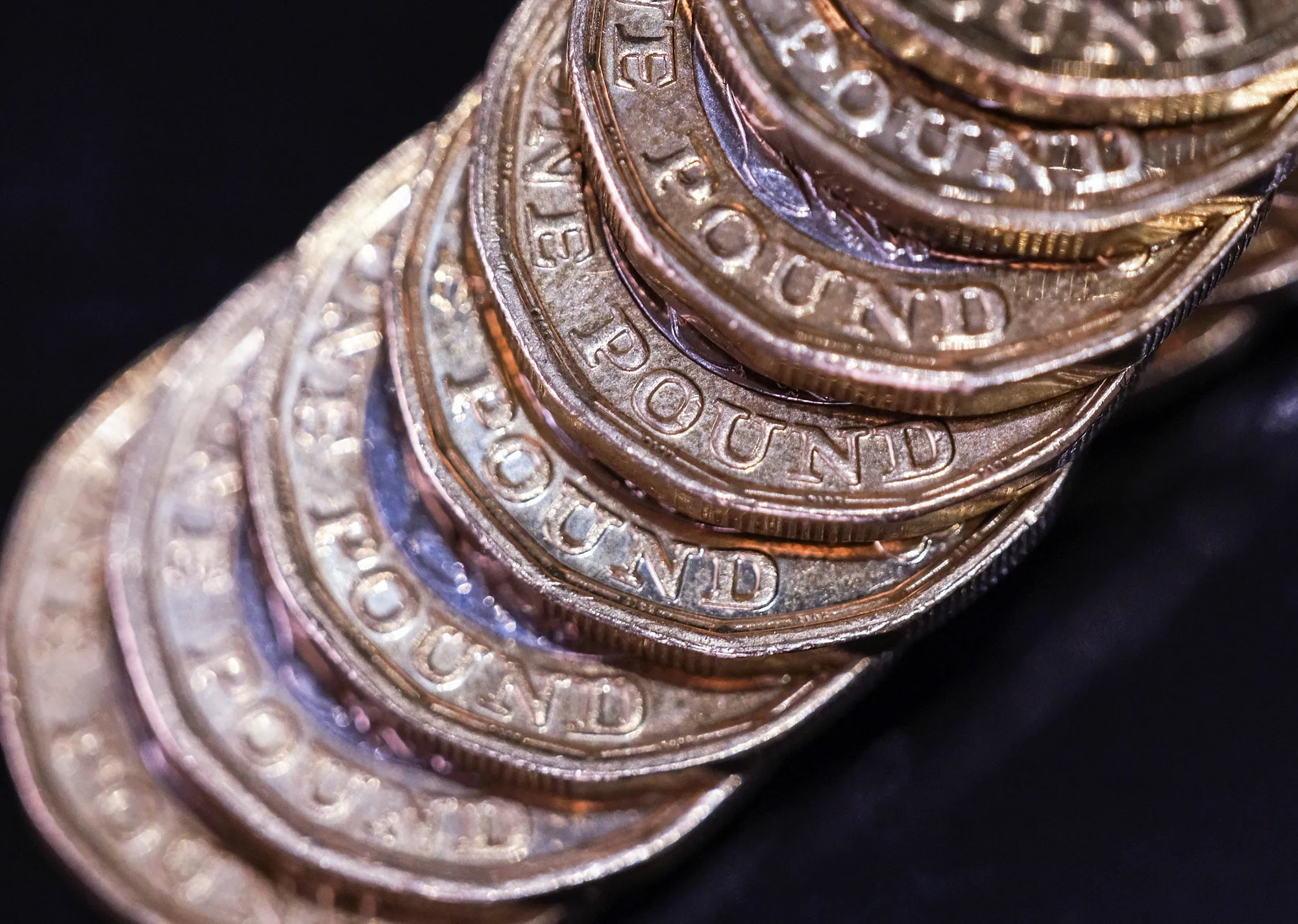 Slumping Pound Makes Everyone A Currency Trader As Brexit Looms 