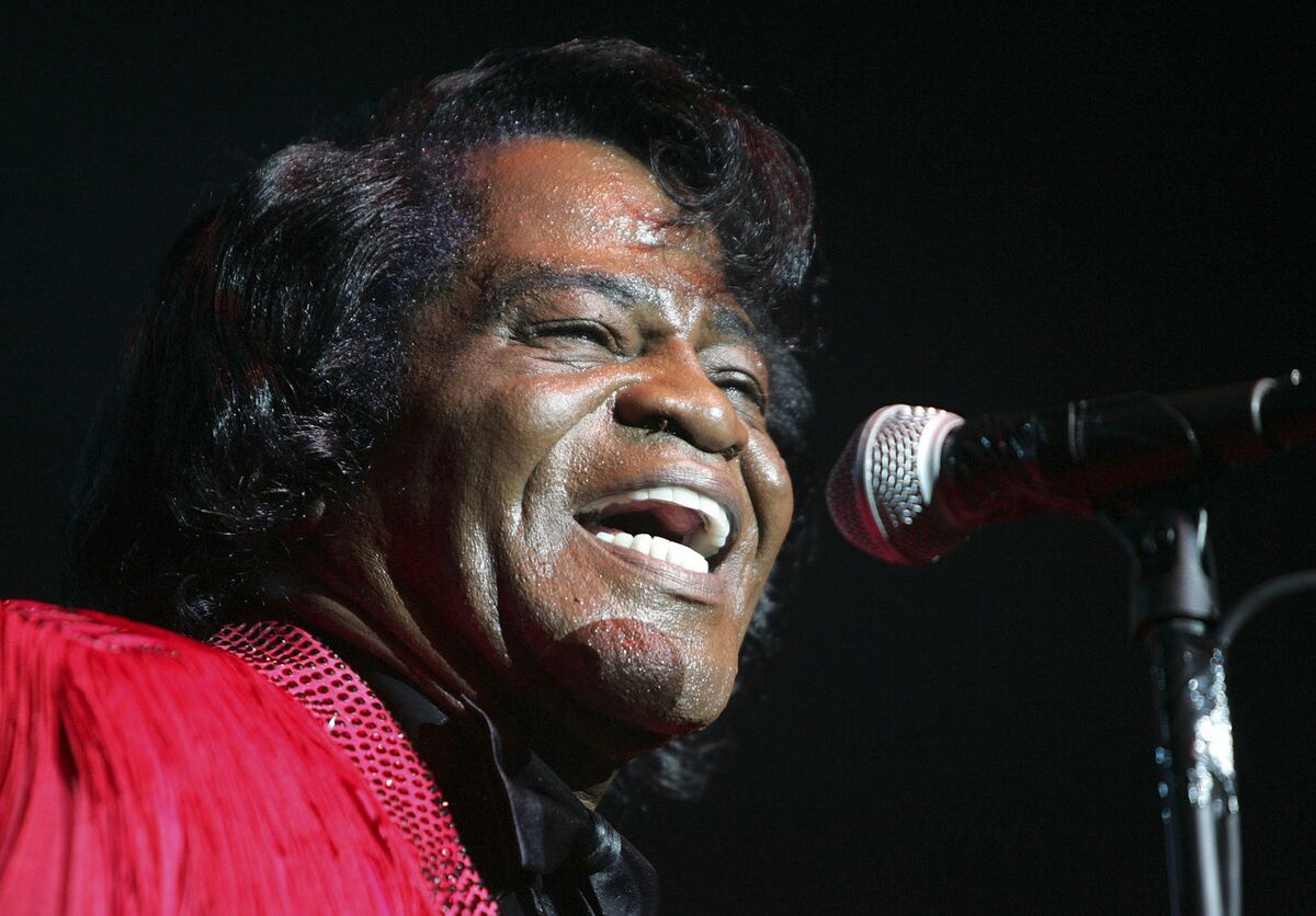 Иван брауна певец фото James Brown Estate Sold to Primary Wave Music for About $90 Million - Bloomberg