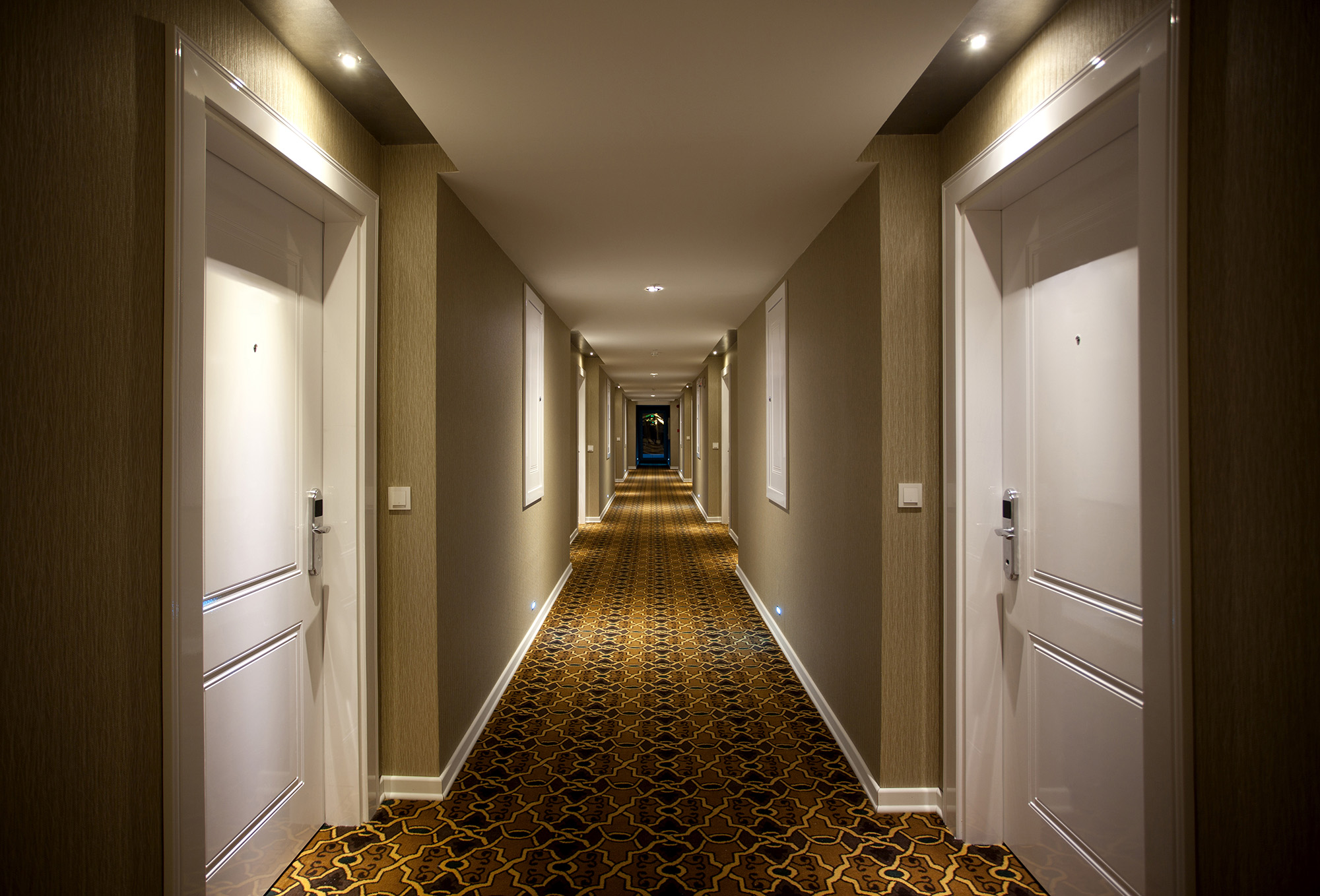 Brookfield (BAM) Explores Hotel Portfolio Sale for Up to 1.5 Billion Bloomberg