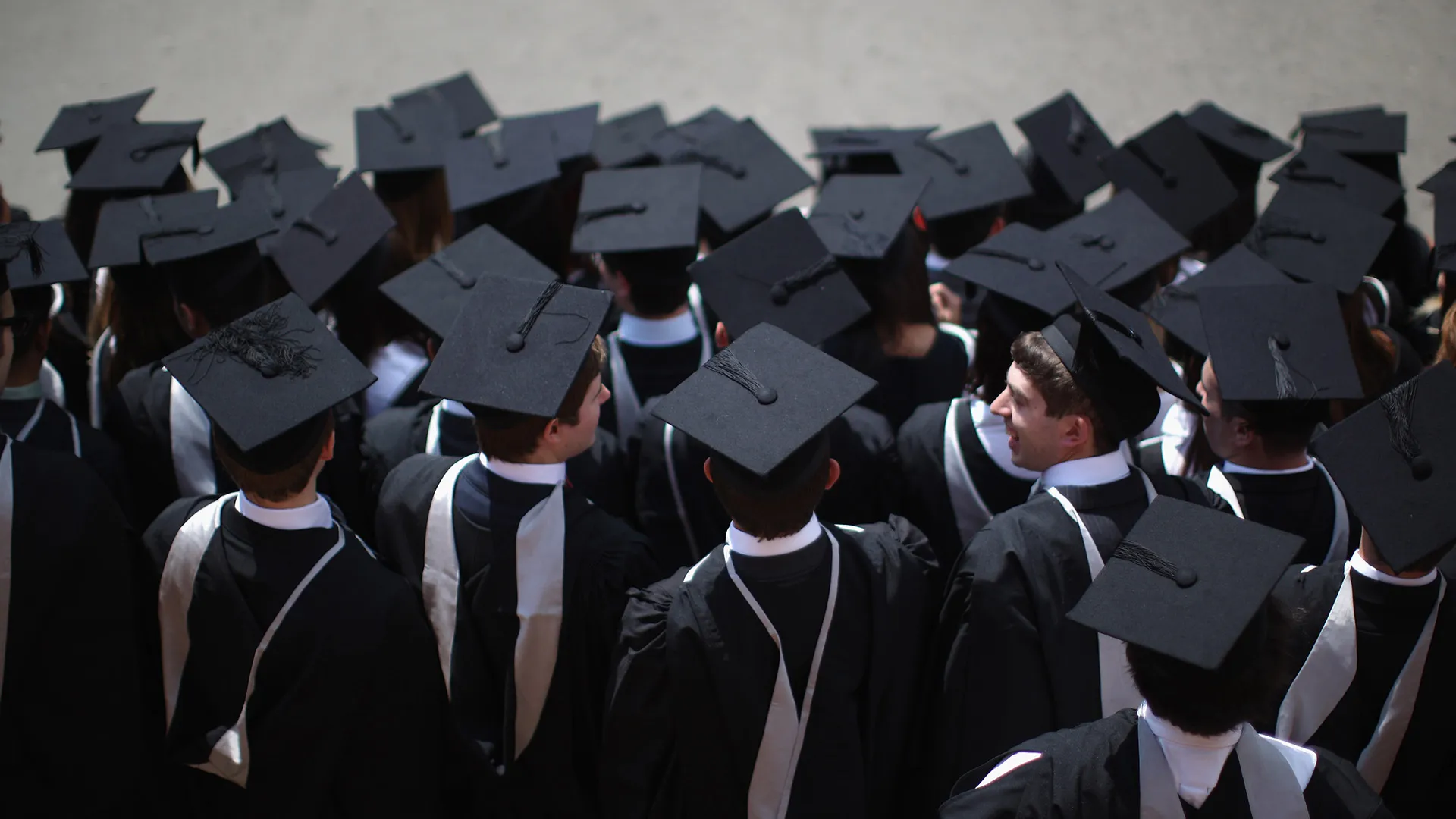 bloomberg.com - Watch College Kids Don't Want Your AI