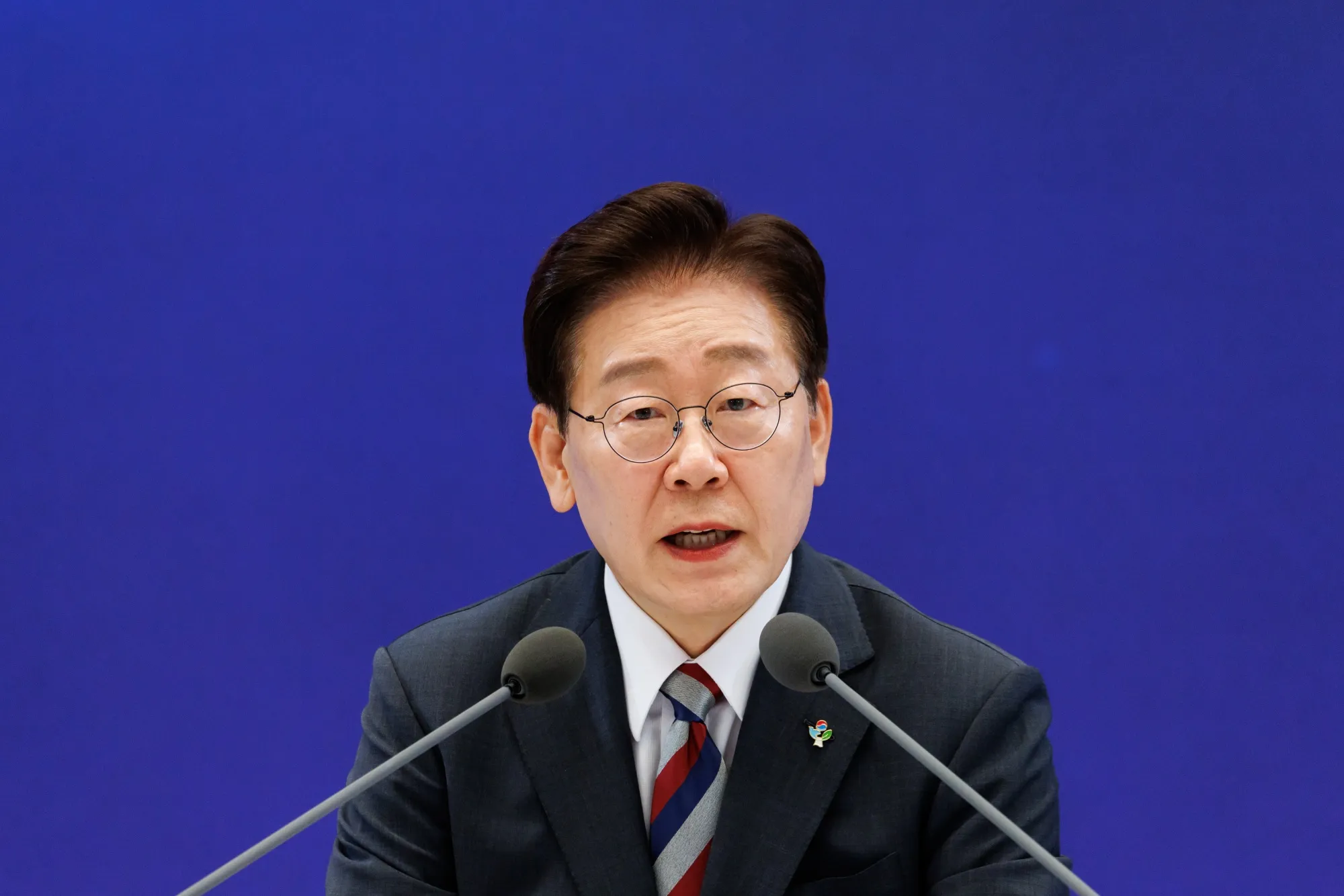 韓国大統領、新財政経済相にキャリア官僚指名－予想外の内閣改造