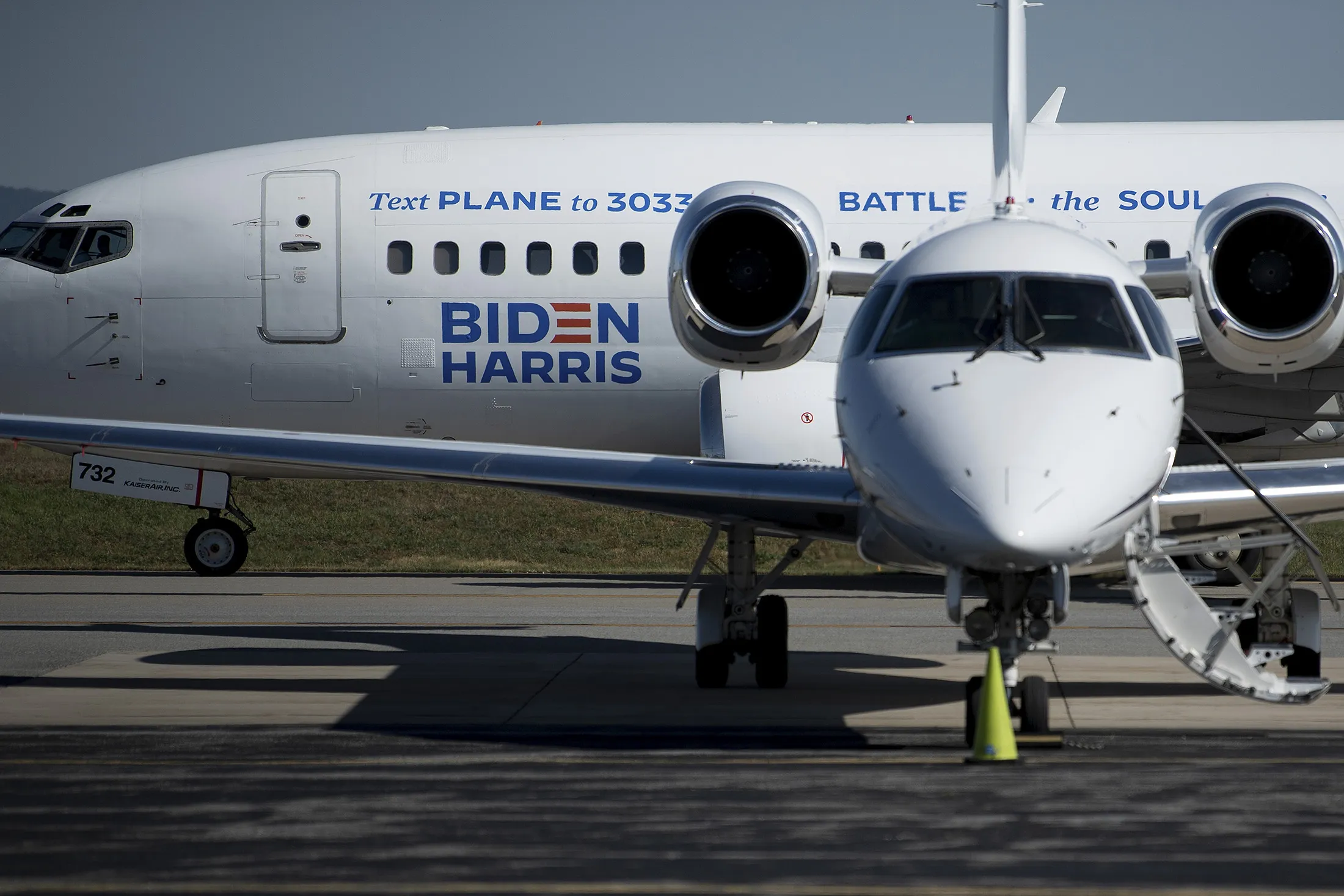 Joe Biden's campaign plane arriving to Hagerstown Regional Airport.