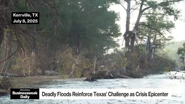 テキサス洪水、なお160人以上不明－大量がれきの中で肉親探す人