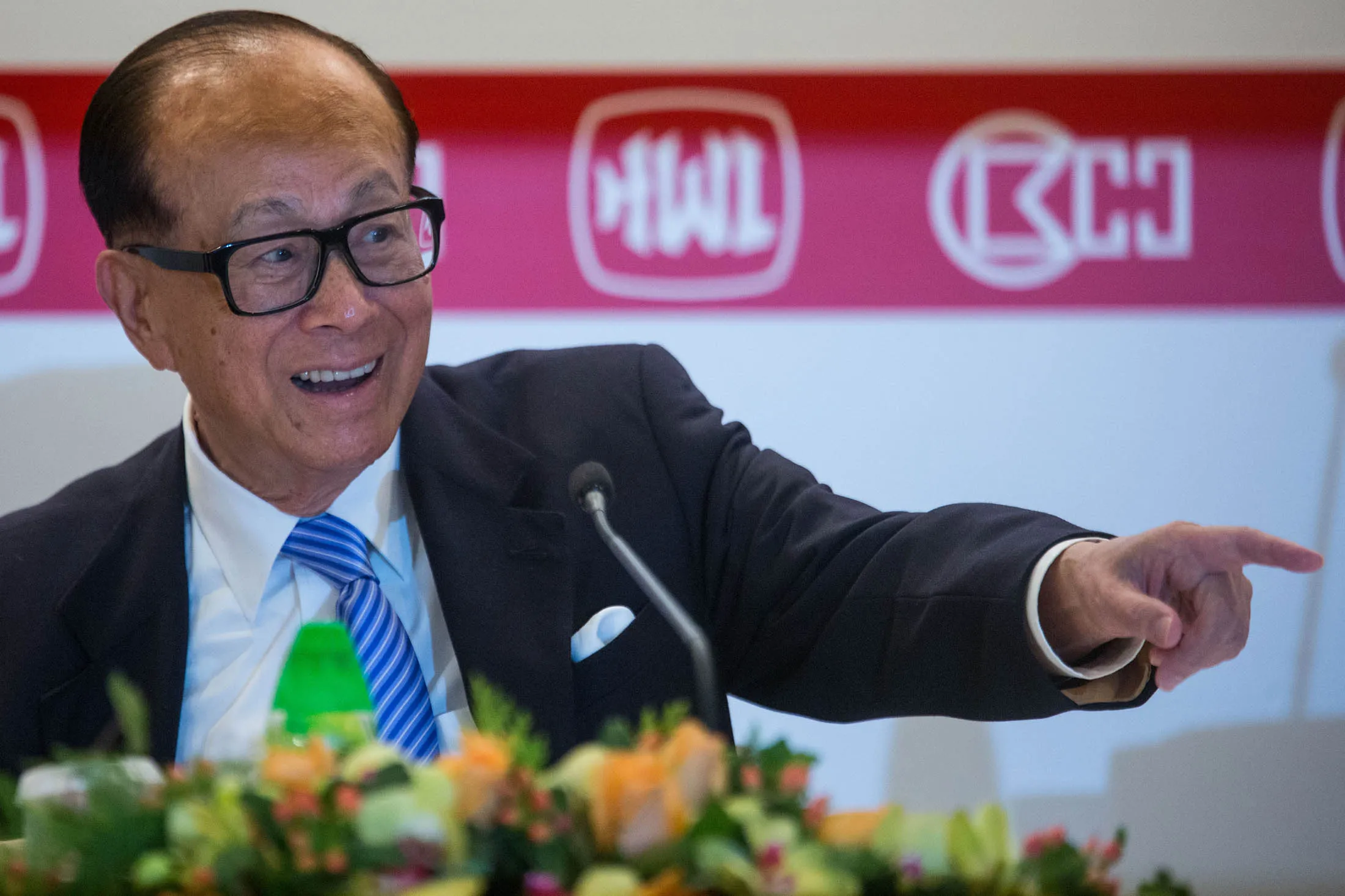 Li Ka-shing.
