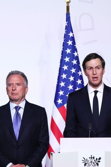 The US Is Using Amateurs for Peace Talks