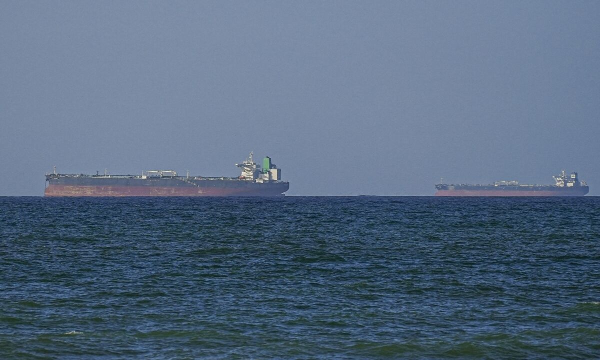 Iran’s Chokehold on Hormuz Strait Has White House on Defensive