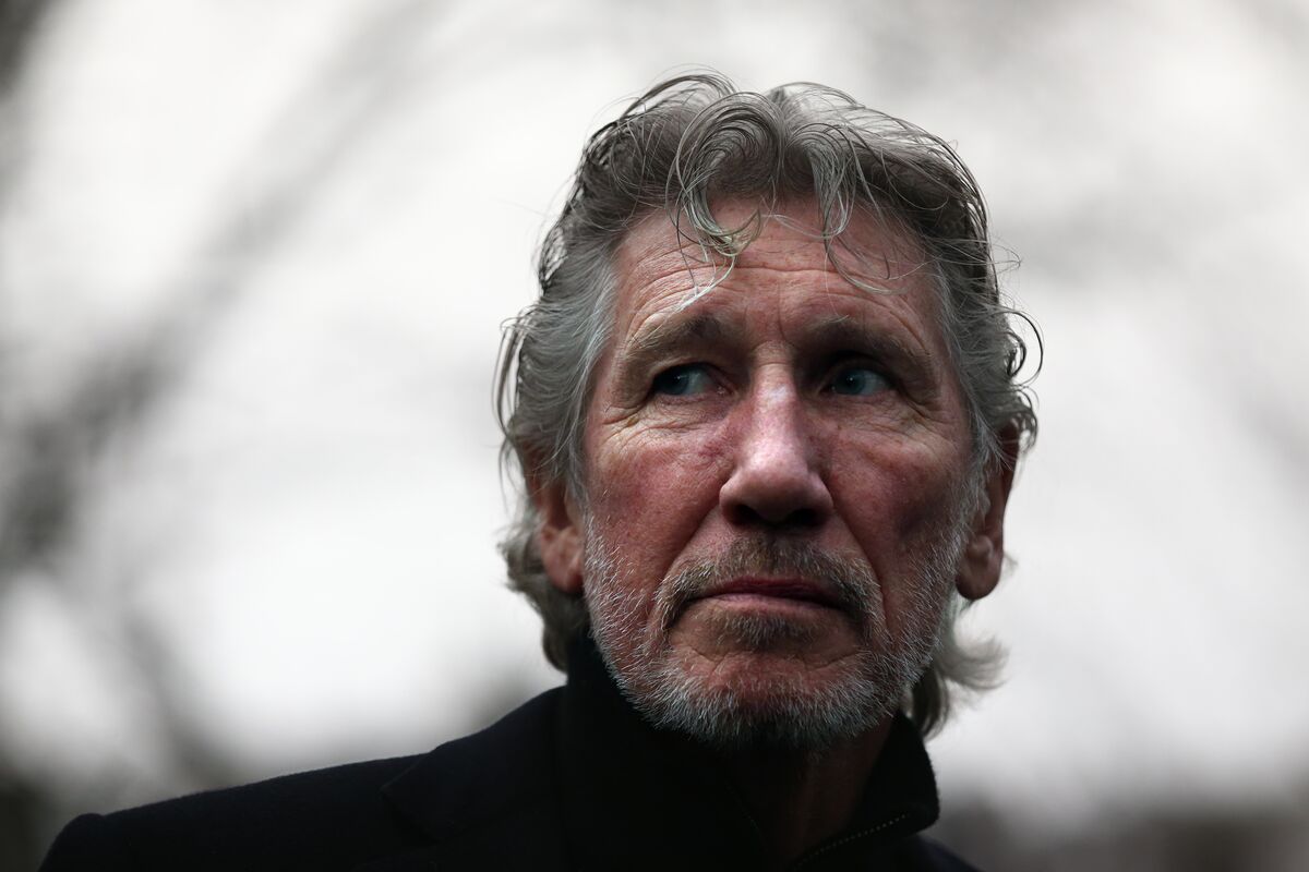 Pink Floyd's Roger Waters Draws Heat Over Brazil Fascism Warning ...