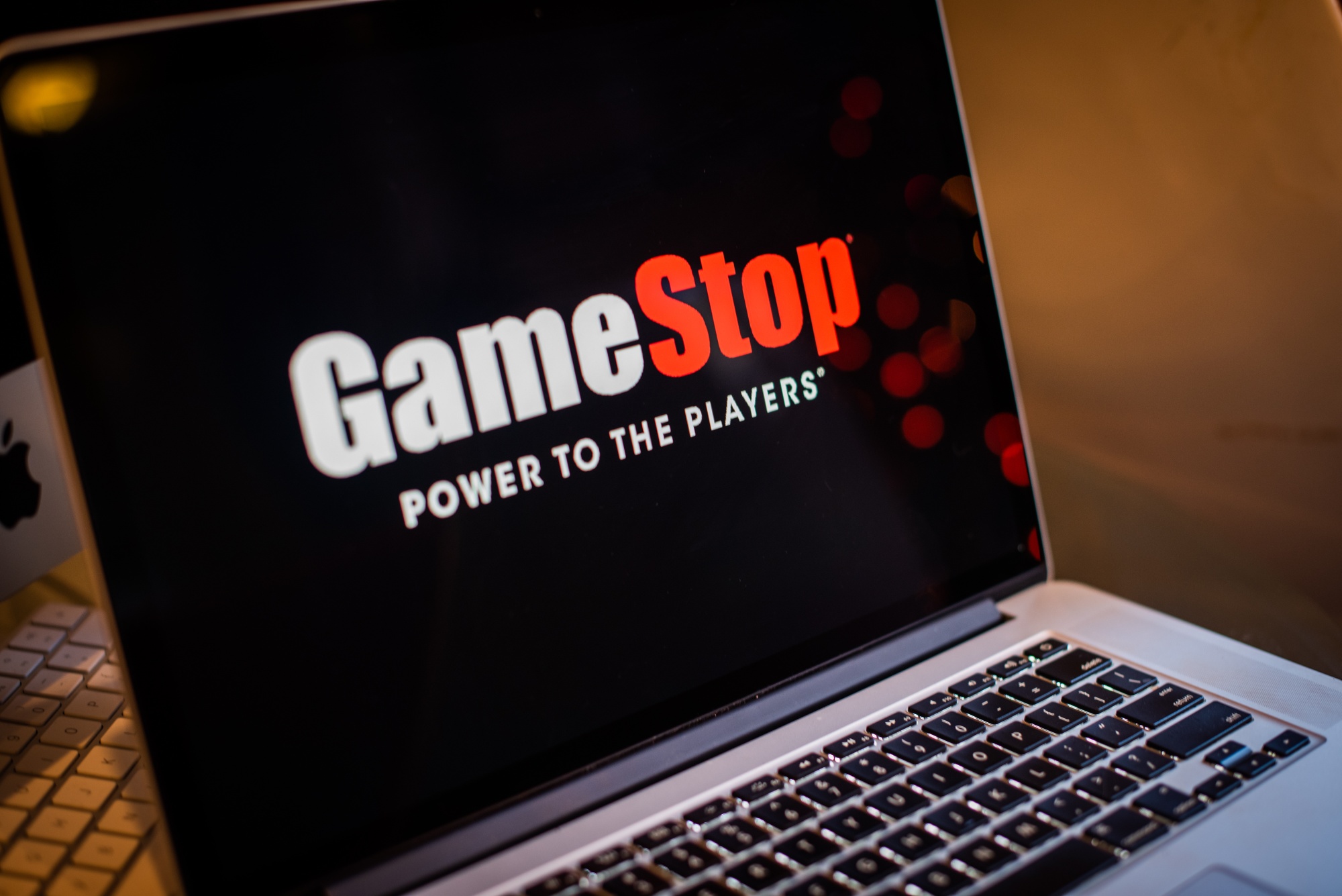 GameStop (GME) Stock Heading For 100% Weekly Gain - Bloomberg