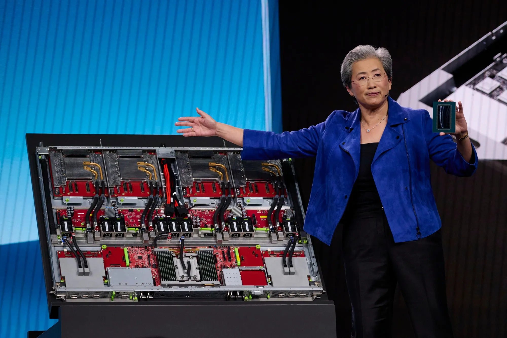 Lisa Su, chair and chief executive officer of Advanced Micro Devices Inc. (AMD), holds an AMD Instinct MI455X GPU during the 2026 CES event in Las Vegas on Jan. 5.