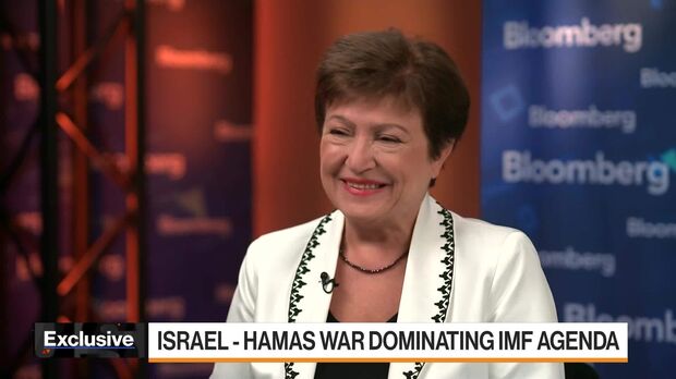 Global　War　Bloomberg　of　Threatens　Latest:　Economy　World　Recession　Escalation　Israel-Hamas