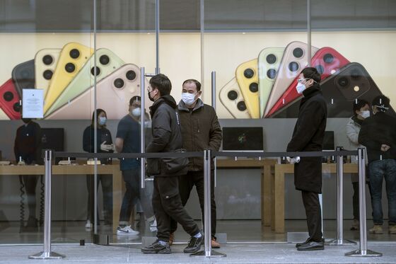 Apple Reopens All 42 China Stores After Virus Closures