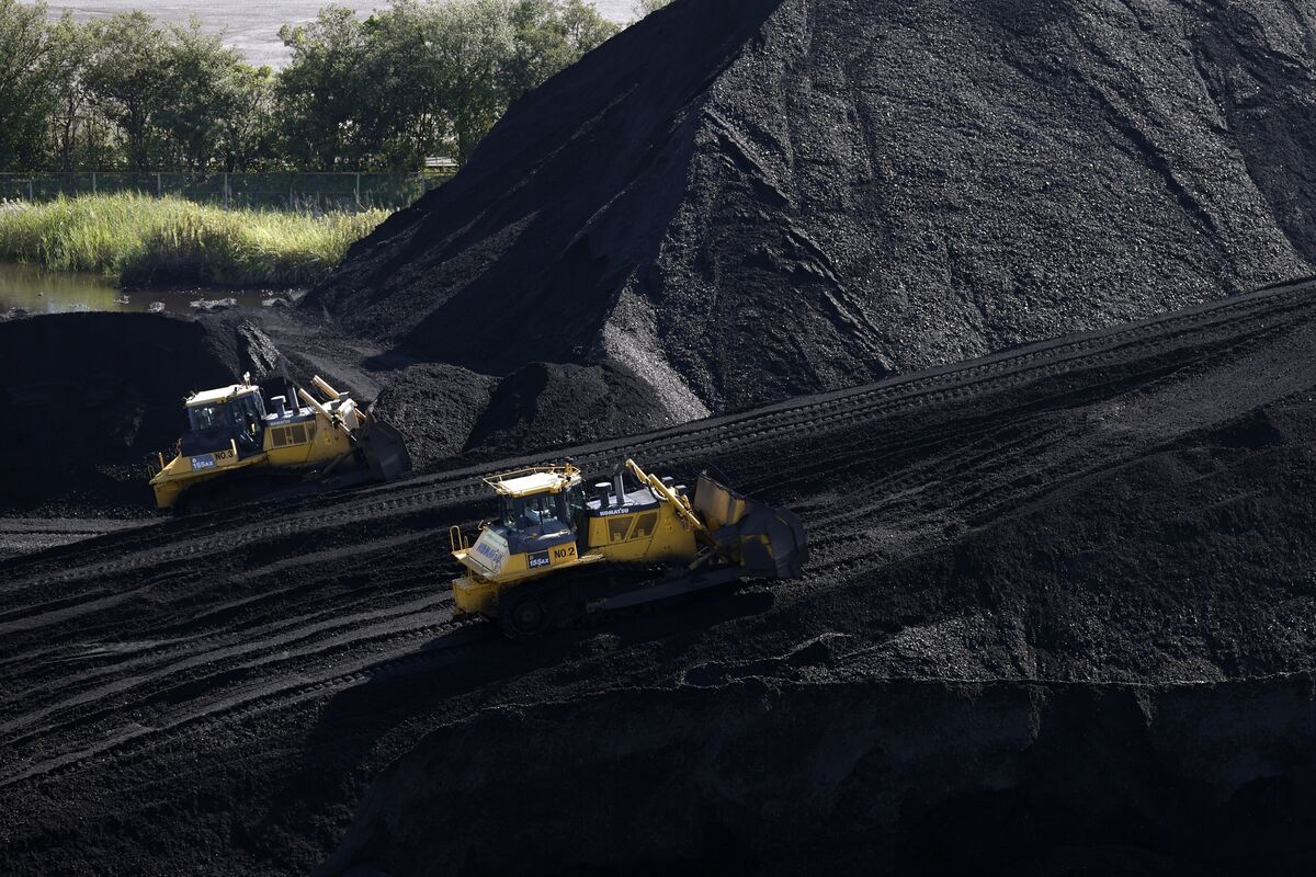 Asia Coal Price Hits Record as Global Hunt for Fuel Escalates