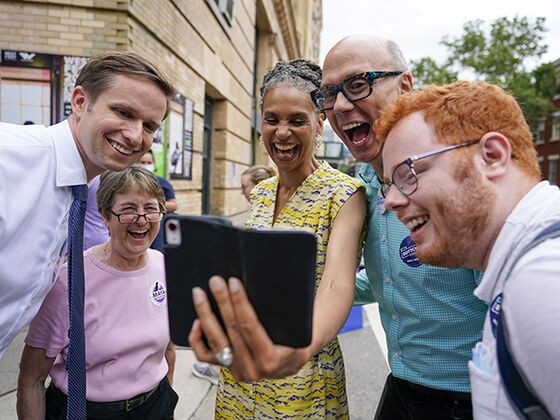 Wall Street Sees Friend in Adams as NYC Mayoral Race Narrows