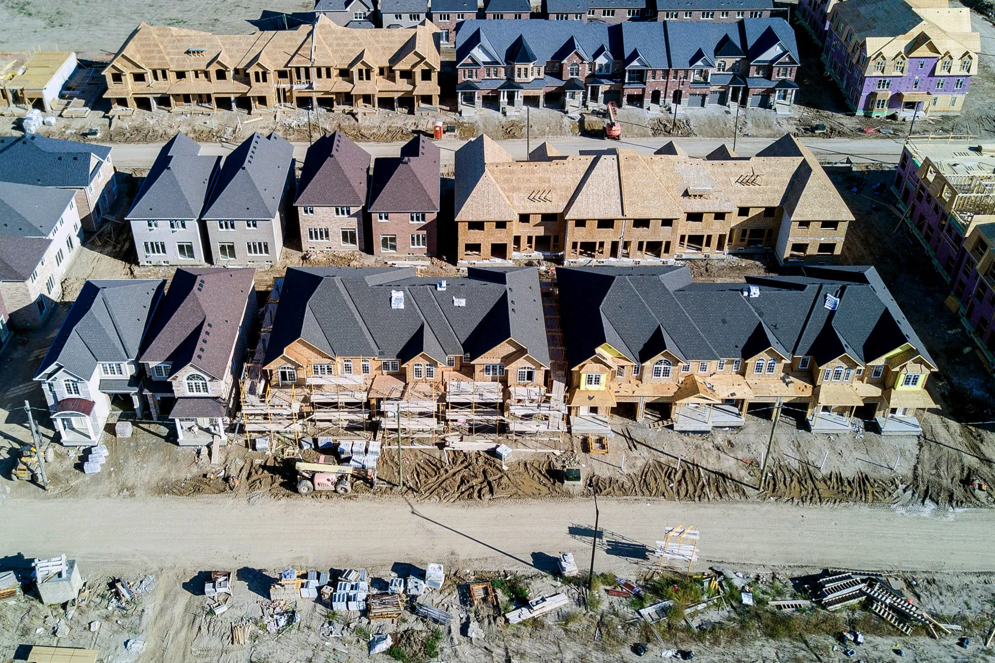 Home Construction As Toronto New Building Remains Strong After Cooling Steps 