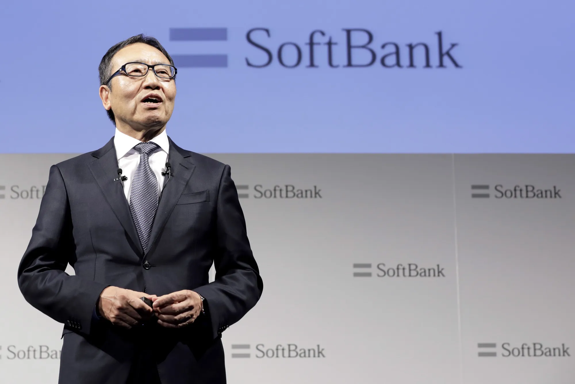 ソフトバンクが野村をアドバイザーに起用、ヤフー株買収でー関係者 - Bloomberg