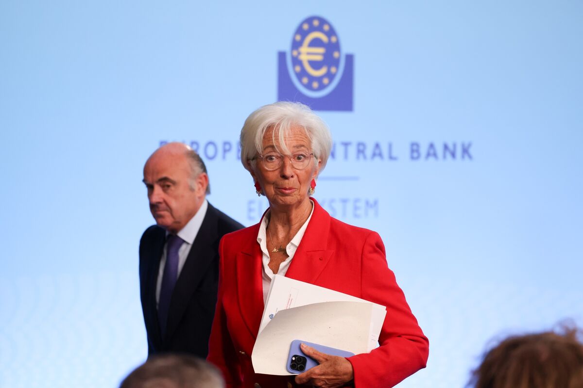 🟪"Christine Lagarde: La Previsione che Potrebbe Segnare il Massimo per la Zona Euro"