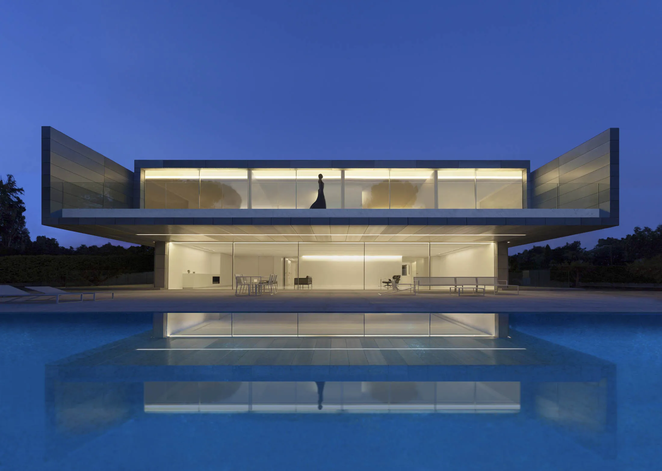 Fran Silvestre Makes Instagram-Perfect Seaside Homes - Bloomberg