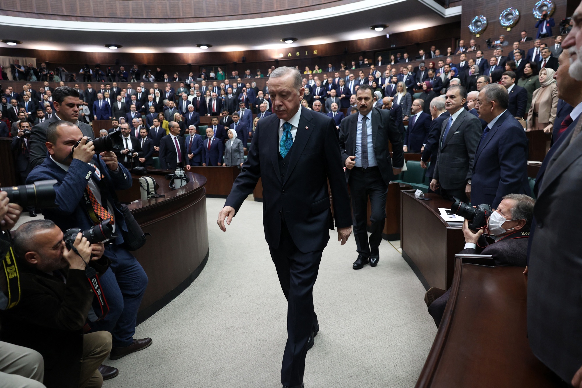 Turkey Is Shunned By Emerging-Market Hedge Funds Before Vote - Bloomberg