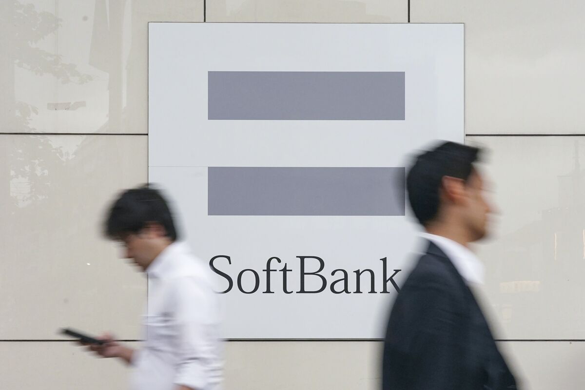 SoftBank Plans to Make Large-Scale Batteries for AI Data Centers