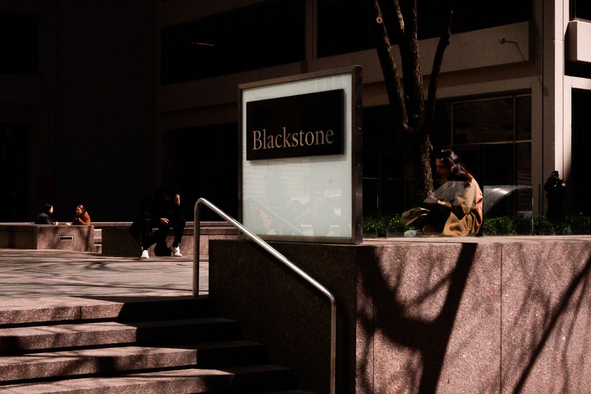 Blackstone REIT IPO Raises $1.75B for AI Data Centers