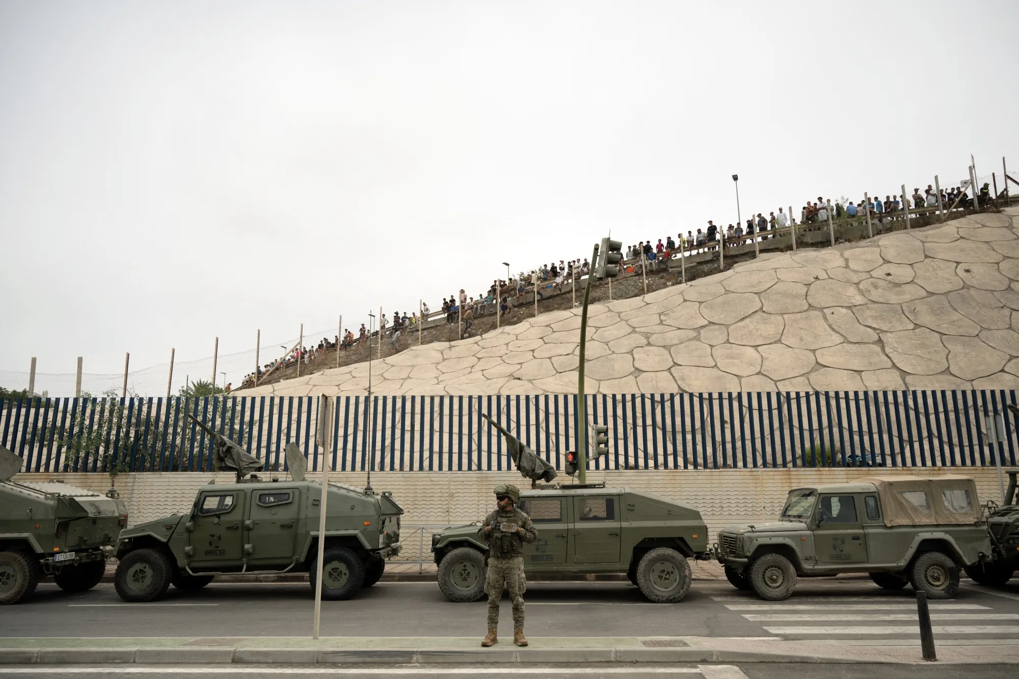 Spain Orders Emergency Military Deployment to Africa Enclave - Bloomberg