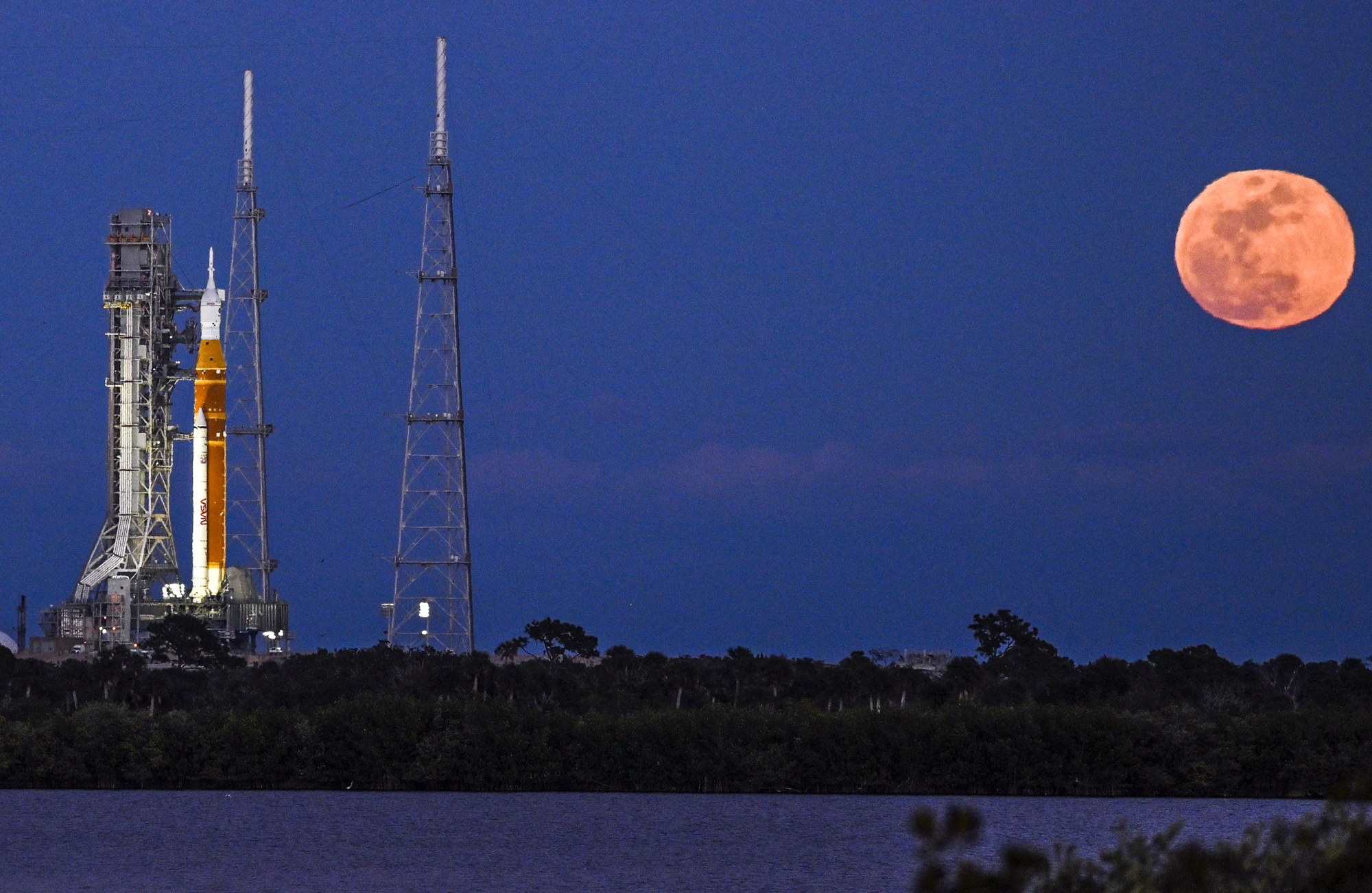 NASA's Artemis II SLS rocket and Orion at the spacecraft NASA's Kennedy Space Center in Florida Photographer: Miguel J. Rodriguez Carrillo/AFP/Getty Images