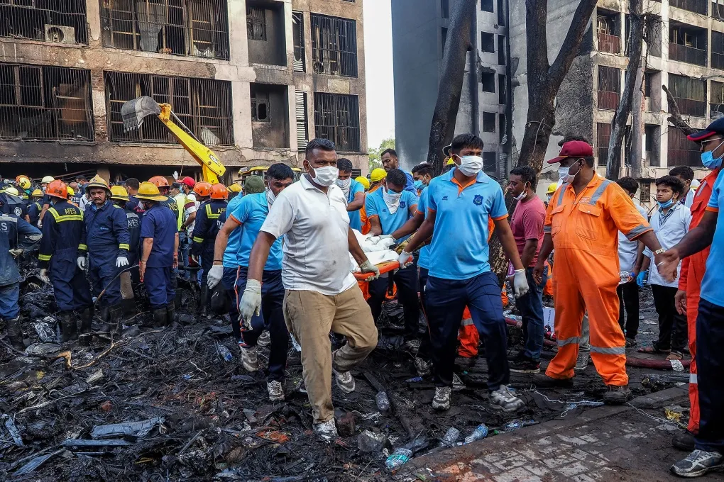 Air India Jet Crash Kills Hundreds, Raises Concerns About Boeing 787 - Bloomberg