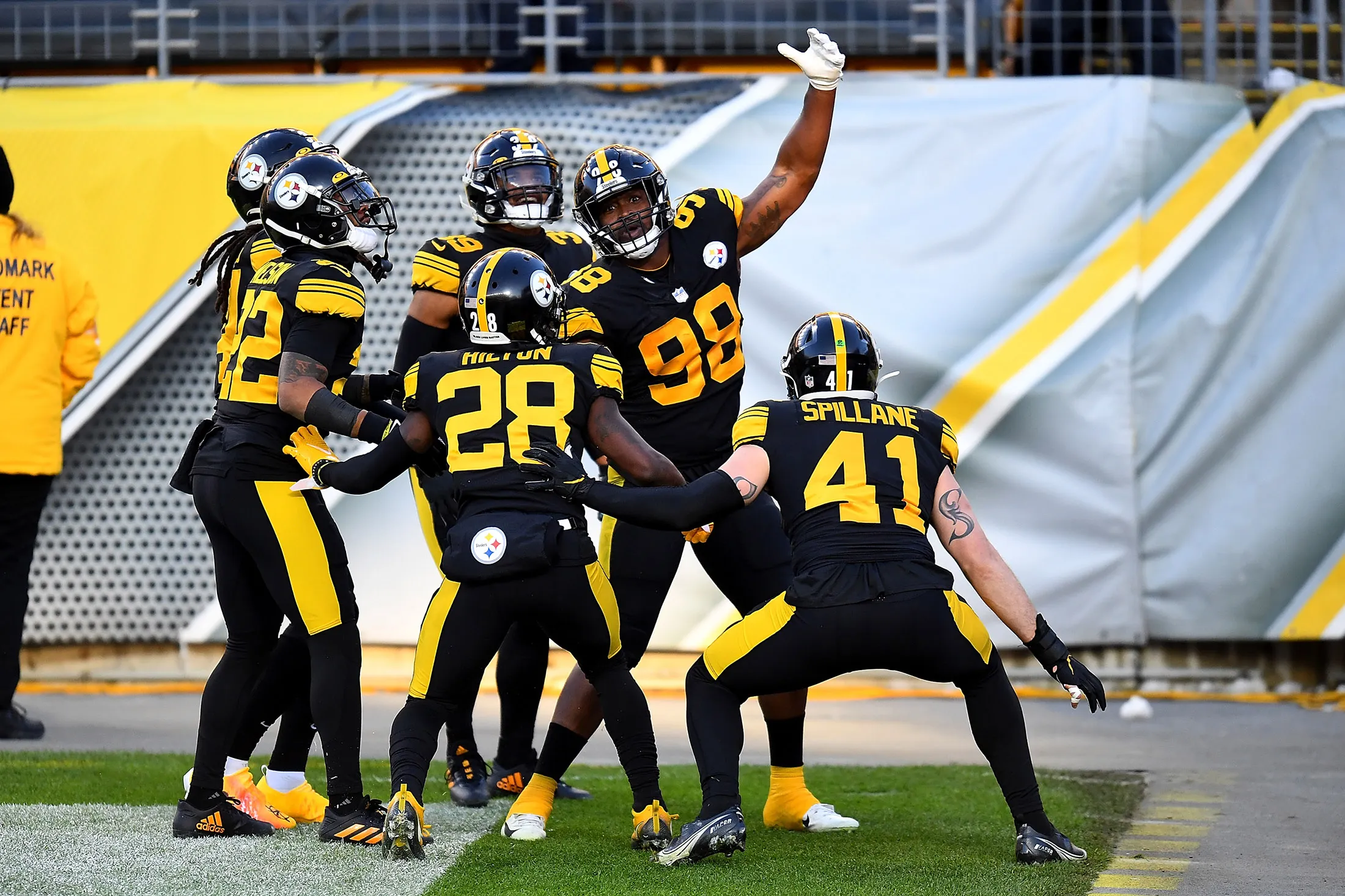 Baltimore Ravens v Pittsburgh Steelers