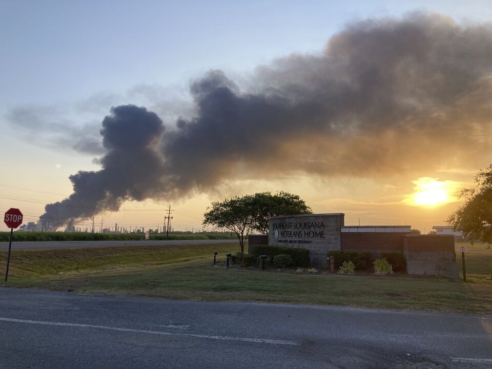 Marathon (MPC) to Shut Garyville Oil Refinery After Storage Tank Fire