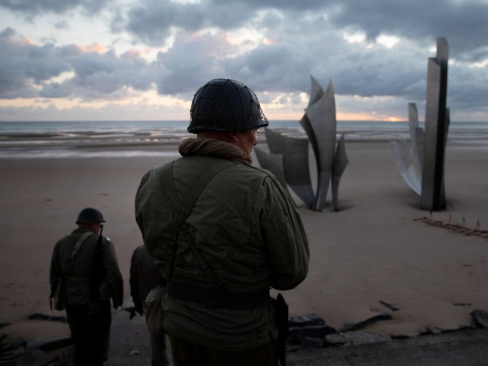 Pandemic Makes For A Lonely D Day Observance In Normandy Bloomberg