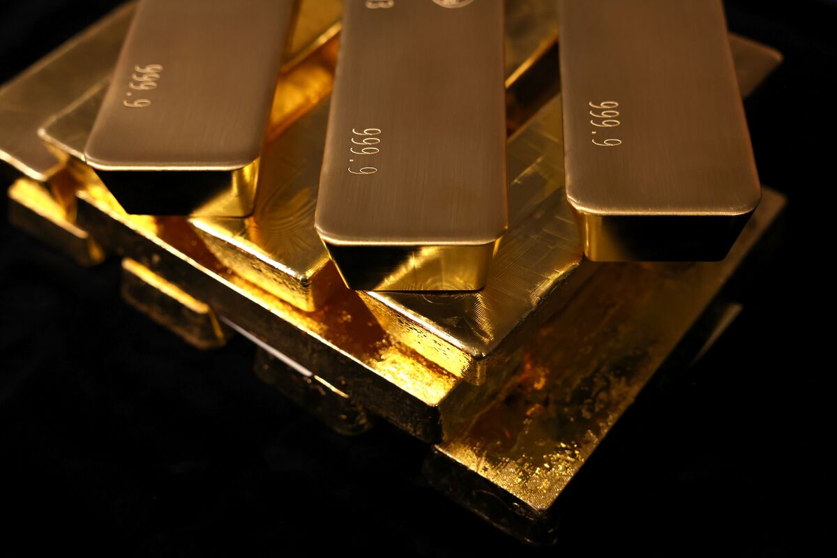 
                            China’s PBOC Extends Gold-Buying Streak as Metal’s Rally Cools