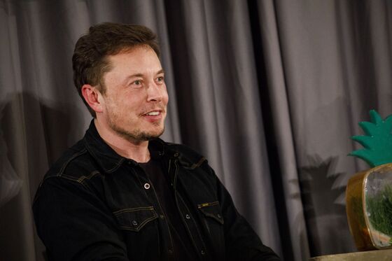 After Disrupting Car Business, Musk Now Needs to Remake Himself