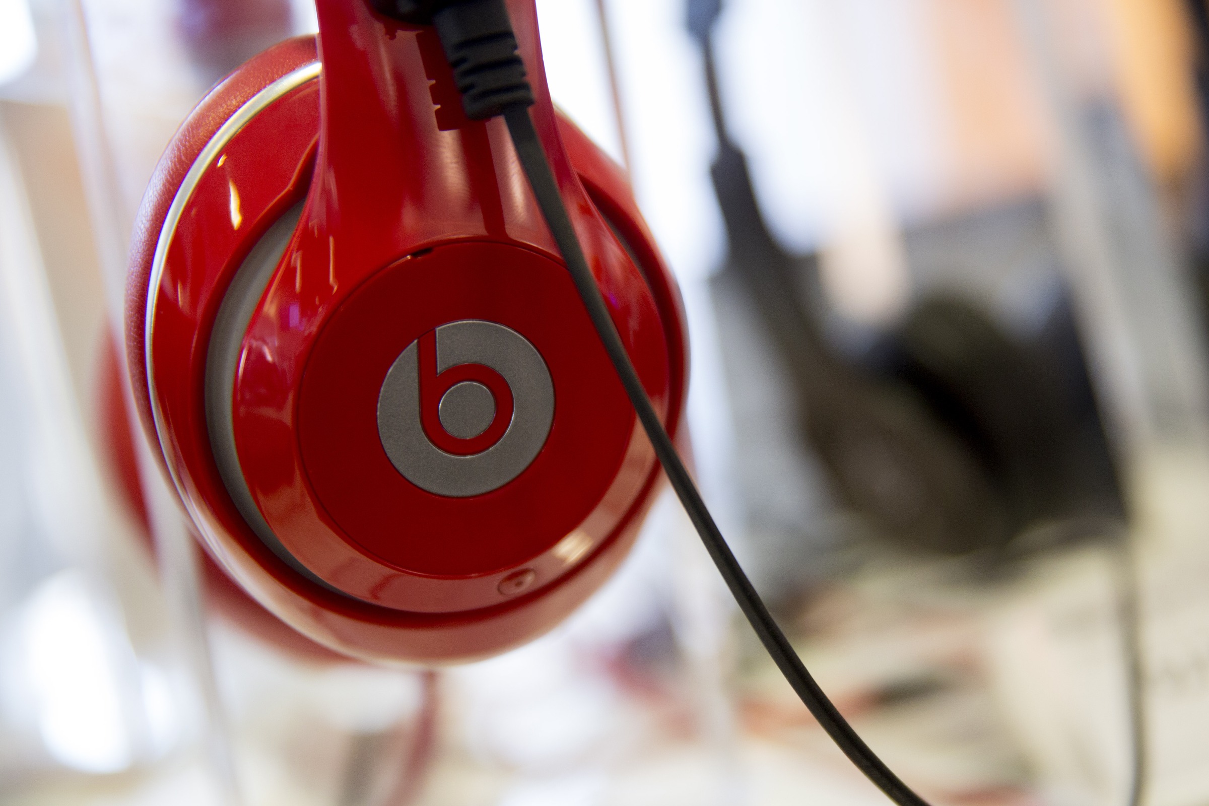 Apple s Beats Owes 25 Million in Royalties to Early Developer