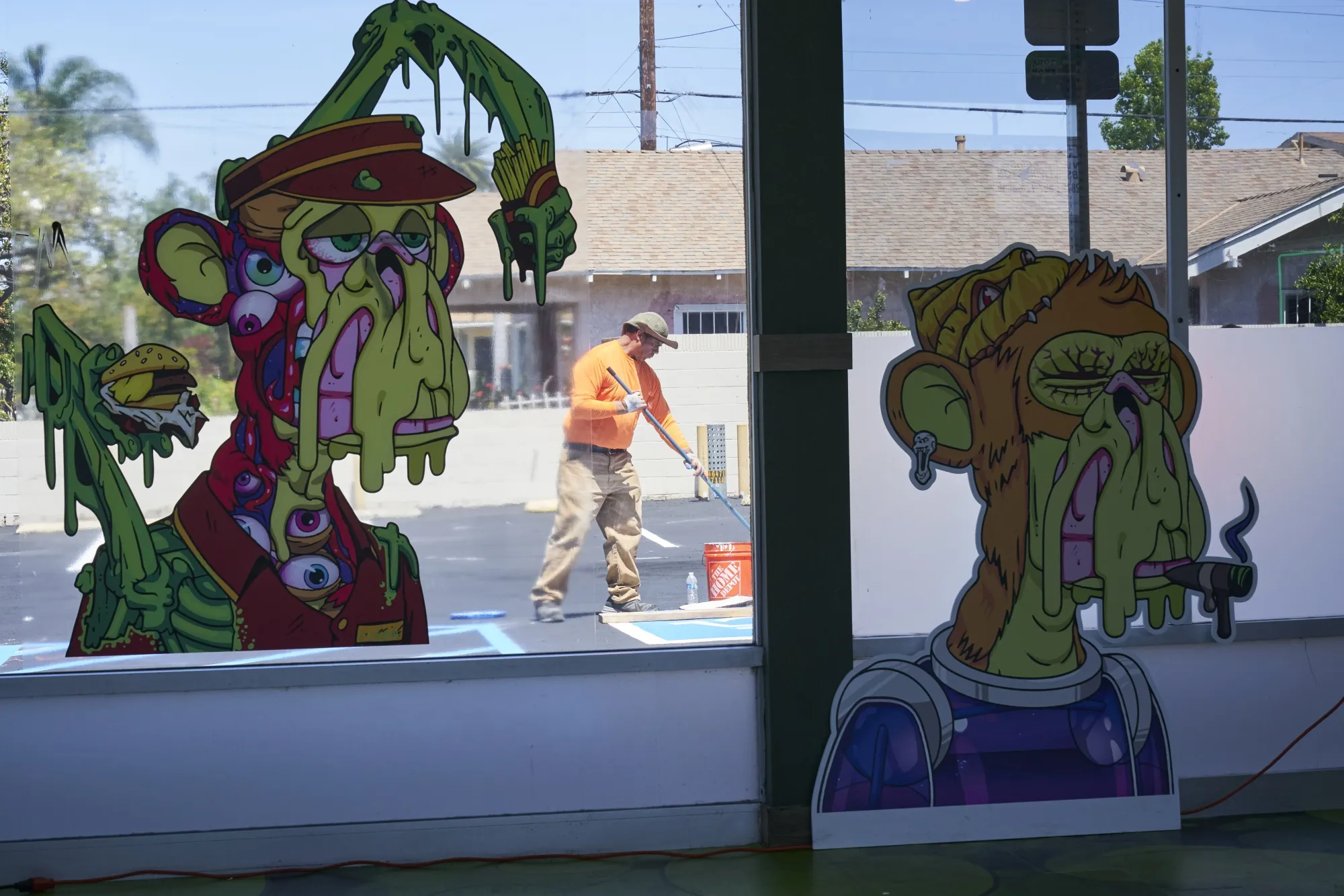 NFT Prices Drop, Ether (ETH) Increases Sharply as Ethereum Merge Nears -  Bloomberg